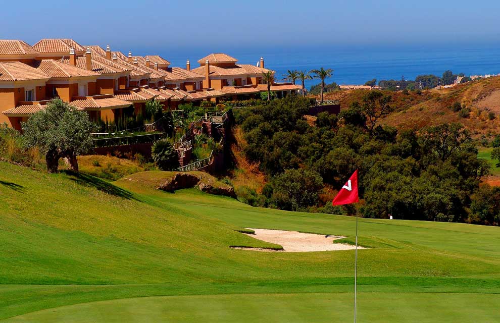 Golf Villas in Santa Clara – Marbella